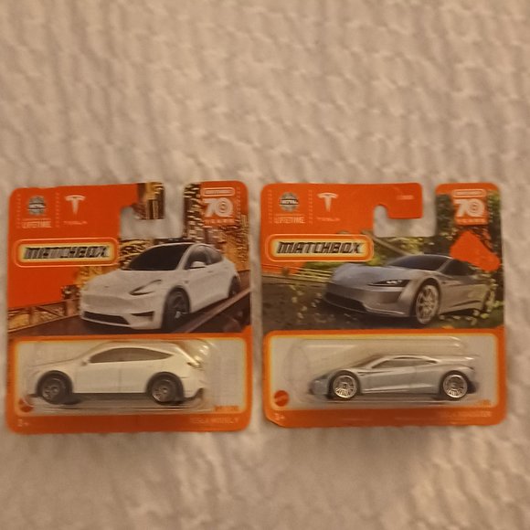 NEW MATCHBOX DIECAST  2 TESLA  CARS - Picture 2 of 3